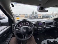 Recent Arrival! 2018 Ram 1500 ST SXT QUAD CAB | 5.7L HEMI V8 | 1 OWNER | TONNEAU CO Blue Streak Pear... (image 8)