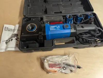 Electric pipe threader with 1/2", 3/4" & 1" heads., View more