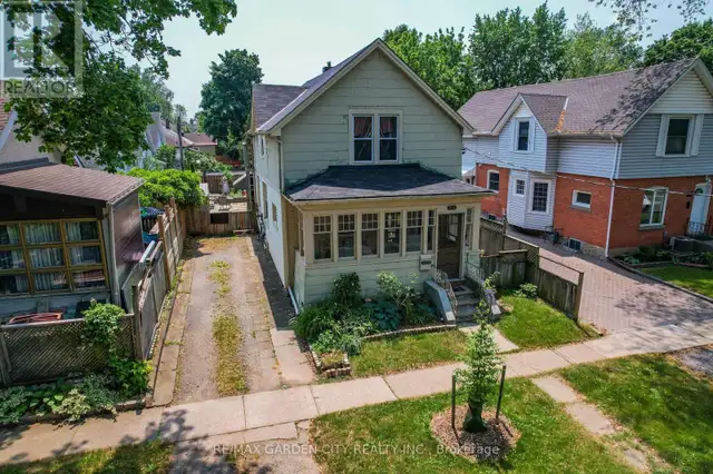 218 RUSSELL AVENUE S St. Catharines (Downtown), Ontario62864755941377121