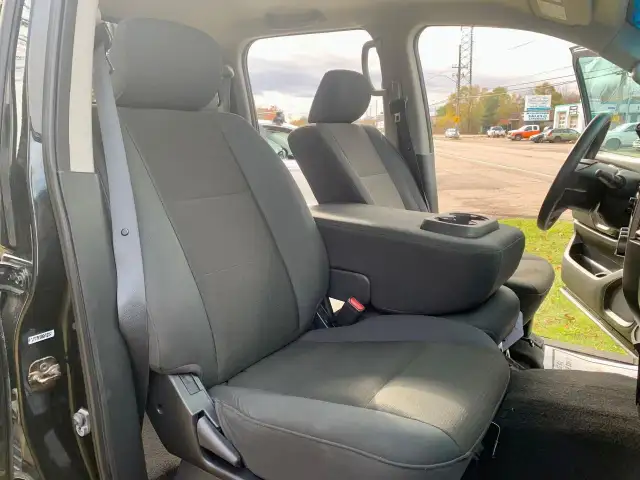 2015 NISSAN TITAN CREW 4X4 1 OWNER CERTIFIED in Cars & Trucks in Guelph - Image 22