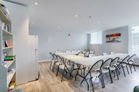 Imperial Towers is an attractively landscaped property with apartments for rent in Barrie with stunn... (image 8)