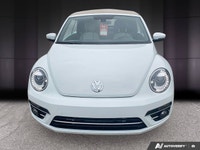 2018 Volkswagen Beetle Convertible La Volkswagen Beetle décapotable 2018 est une voiture emblématiqu... (image 7)