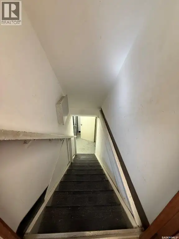 300/302 8th AVENUE W Kindersley, Saskatchewan in Commercial & Office Space for Sale in Saskatoon - Image 31