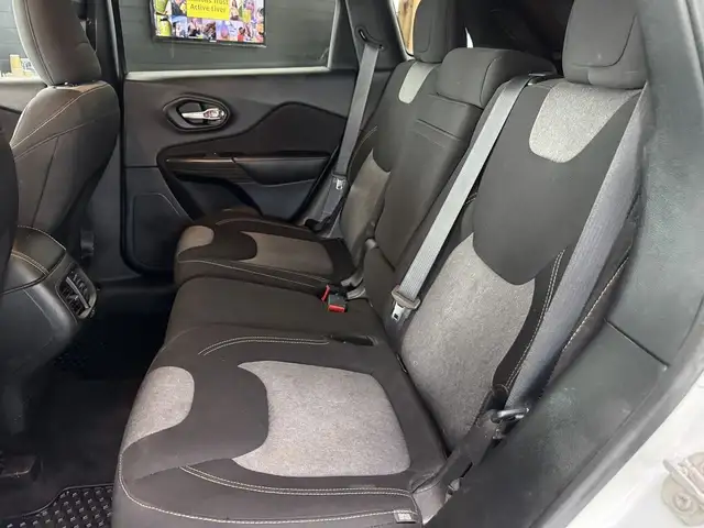 2016 Jeep Cherokee 4WD 4dr Altitude -Ltd Avail- in Cars & Trucks in Longueuil / South Shore - Image 15