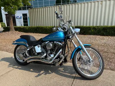 MINT 2006 HARLEY with only 13300 MILES- BIKE NEEDS TO BE SEEN! WE SHIP EVERYWHERE ~ EASY FINANCING O...