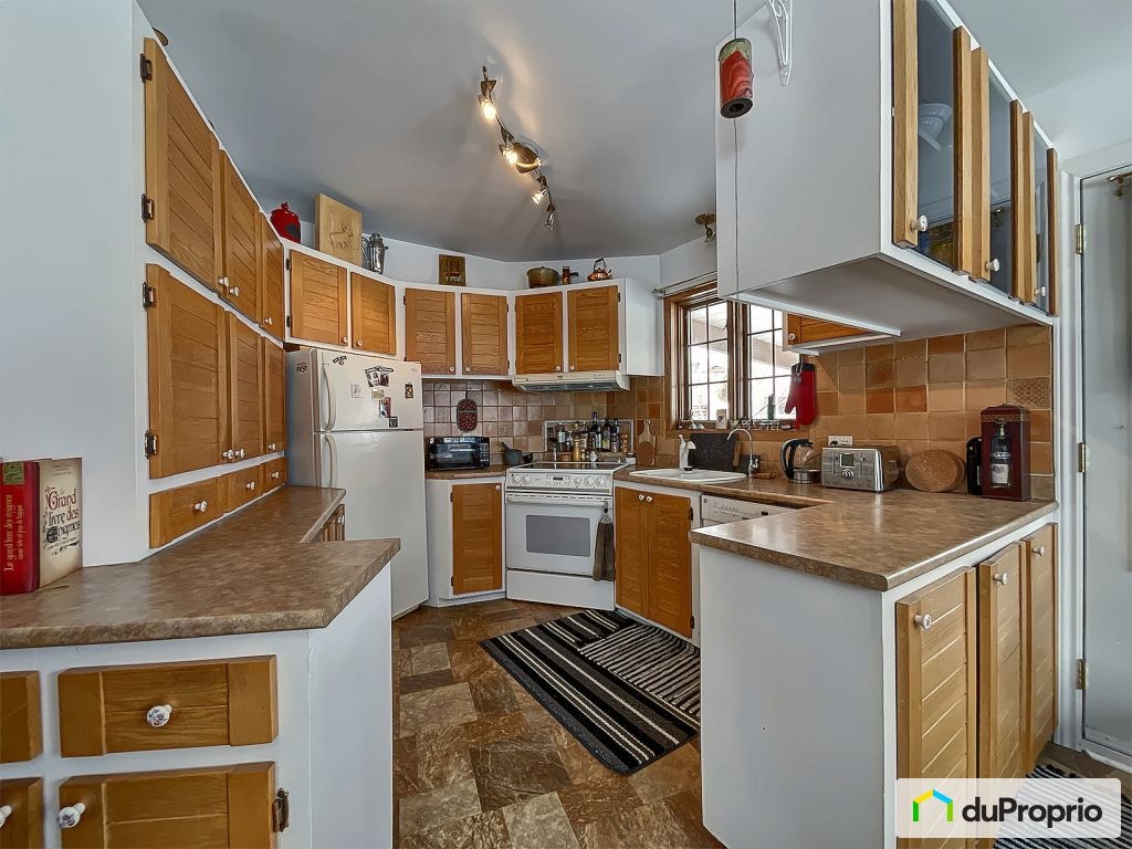$438,881 - Raised Bungalow for sale in L'Assomption — photo 2