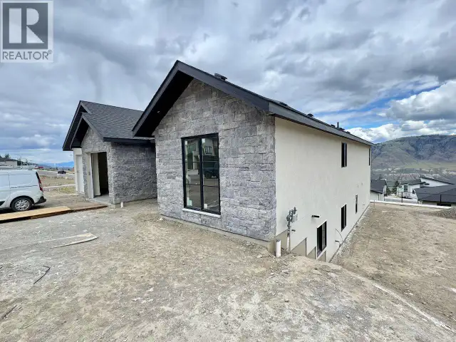 1660 Camas Court Kamloops, British Columbia in Houses for Sale in Kamloops - Image 3