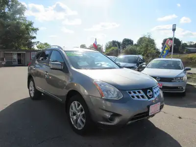 2013 Nissan Rogue S. 2.5 L 4 Cylinder ENGINE. AWD.. No damage.Heated seats..Sunroof ..PhoneBack-up c...