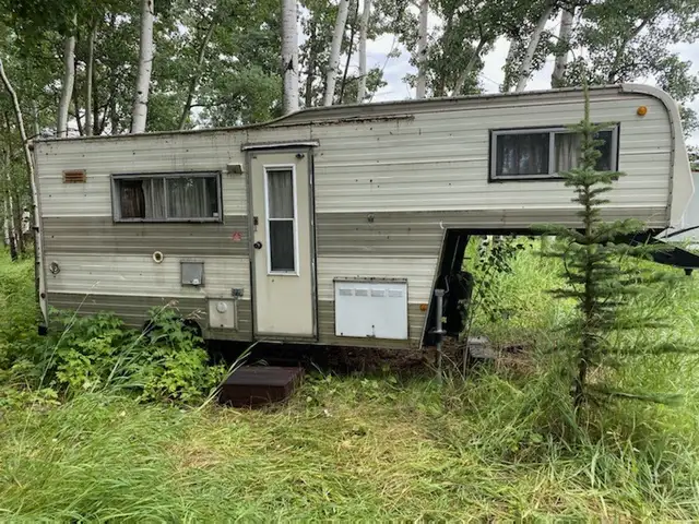 WE CAN REMOVE :- 5th WHEEL TRAILERS, MOTORHOMES, BUSES & RV'S in RV & Camper Parts & Accessories in Edmonton - Image 9