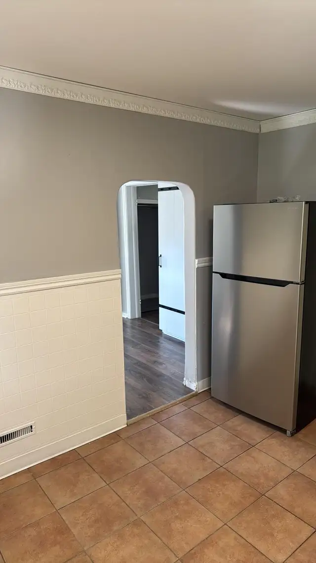 2-Bed Single Family Home in Sault Ste. Marie | In-Unit Laundry & in Long Term Rentals in Sault Ste. Marie - Image 8