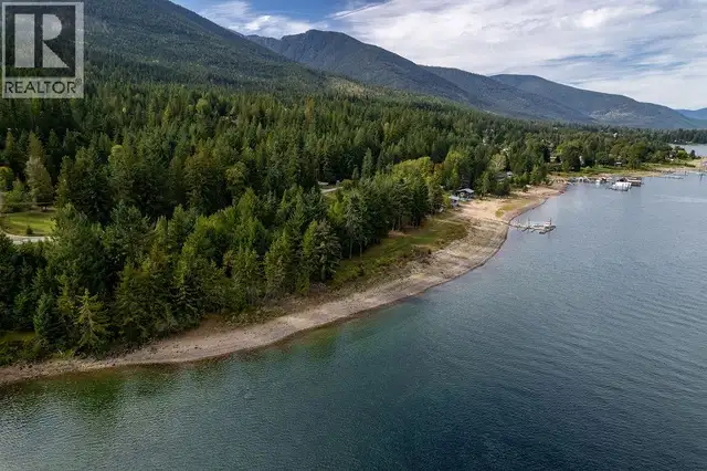 8275 East Procter Road Procter, British Columbia in Land for Sale in Nelson - Image 32
