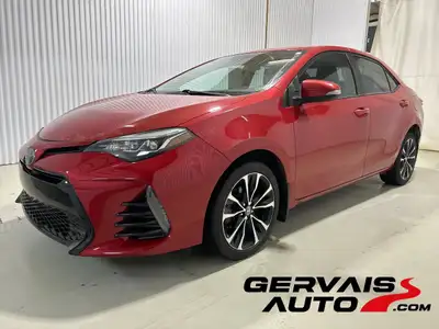 TOYOTA COROLLA SE Amélioré Toit Ouvrant Cuir/Tissus MagsLa Toyota Corolla SE est une berline compact...
