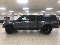 Android Auto and Apple CarPlay make this 2018 Toyota Tacoma SR5 stand out immediately, giving the ca... (image 7)