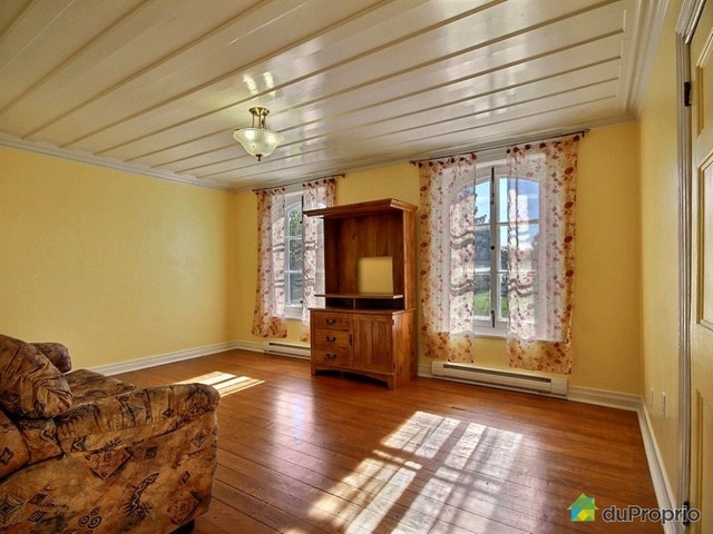 $358,000 - 2 Storey for sale in L'Islet (L'Islet-Sur-Mer) — photo 2