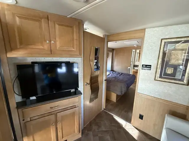 2011 Winnebago Sunstar Itasca 35RF in RVs & Motorhomes in Longueuil / South Shore - Image 6