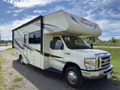 ***Consignation / Payez une seule taxe !!*** Superbe motorisé classe C 2020 Coachmen Freelander 26RS...