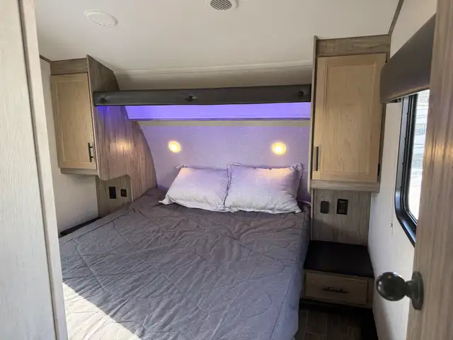 2022 Forest River ARCTIC WOLF 261 RK in Travel Trailers & Campers in St. Albert - Image 32