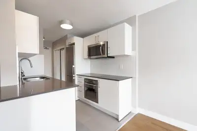 renovated two bedroom, King and Jameson - ID 237
