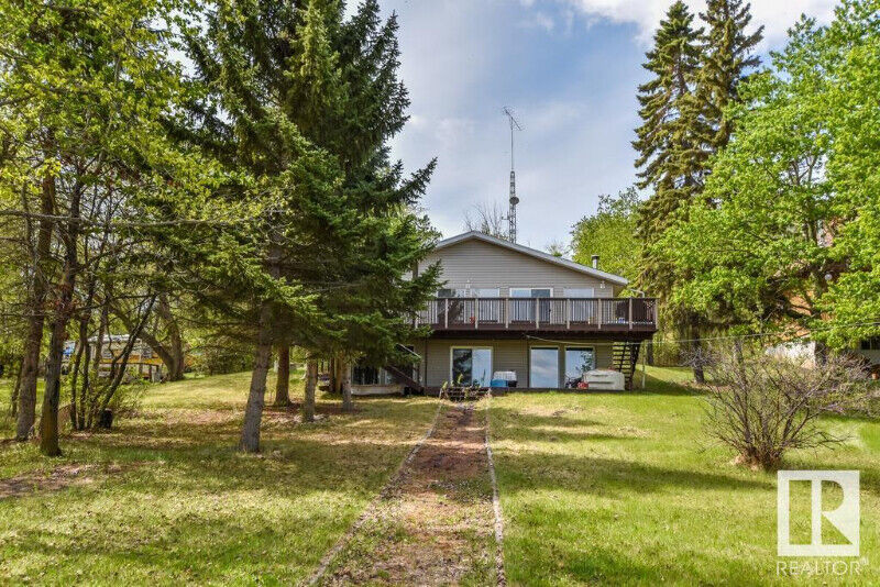 Lakefront Muriel Lake Living Near Bonnyville Houses for Sale