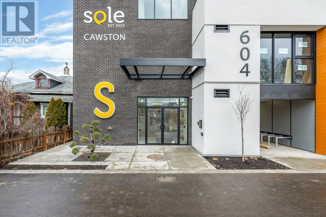 604 Cawston Avenue Unit# 402 Kelowna, British Columbia in Condos for Sale in Penticton - Image 2