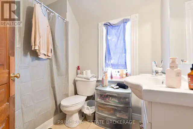 142 JOHN STREET London East (East F), Ontario in Houses for Sale in London - Image 15
