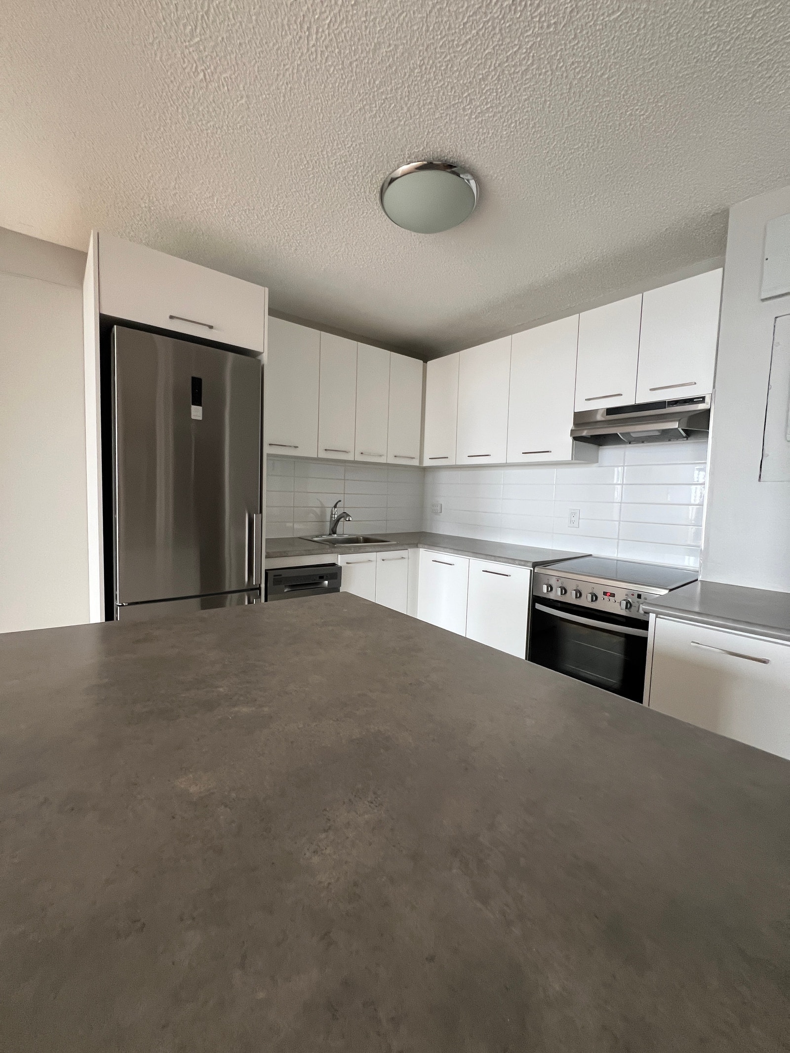 450 Sherbrook Est — photo 1
