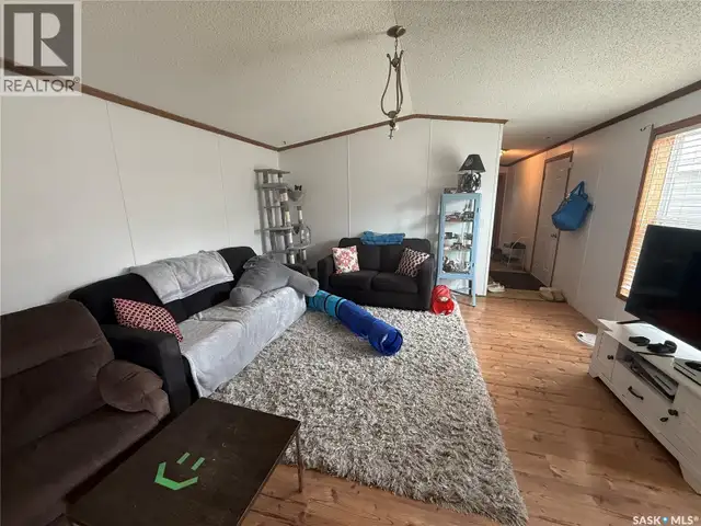 48 106 1st AVENUE SW Weyburn, Saskatchewan in Houses for Sale in Regina - Image 3