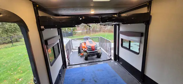 SOLD!  TOY HAULER-4K-GENERATOR 15HR -8X10'GARAGE-PWR BUNK-7400LB in Travel Trailers & Campers in Brantford - Image 19