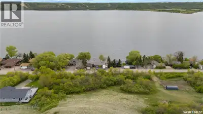 Beautiful Hillside Lots with Amazing Views of Pasqua Lake! Don’t miss this great opportunity to own...