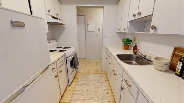 One Bedroom Apartments on Tecumseh Road East in Long Term Rentals in Windsor Region - Image 5