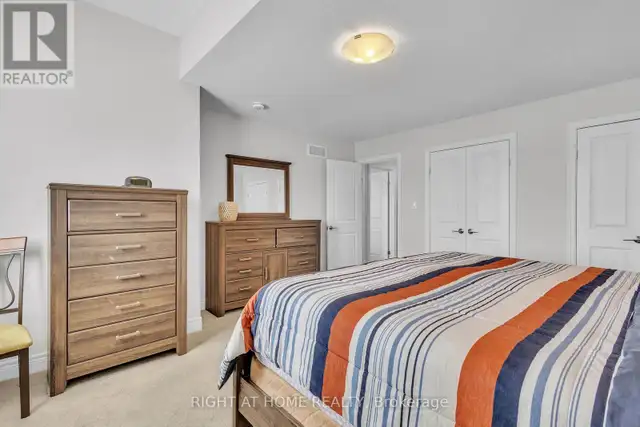 321 CARRIAGE WAY Waterloo, Ontario in Houses for Sale in Kitchener / Waterloo - Image 29