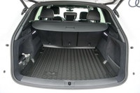 This Audi Q5 boasts a Intercooled Turbo Gas/Electric I-4 2.0 L/121 engine powering this Automatic tr... (image 7)