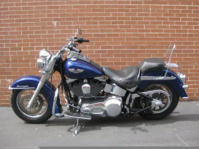 2006 HARLEY-DAVIDSON FLSTNI SOFTAIL DELUXE in Street, Cruisers & Choppers in City of Toronto - Image 8