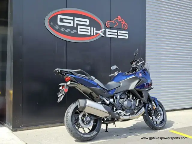 Honda NT1100 in Street, Cruisers & Choppers in Oshawa / Durham Region - Image 4