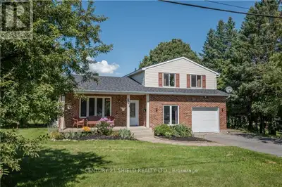 Here's a great opportunity to lease a quiet country home just outside the city. 521 Cheryl Street is...