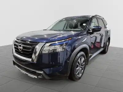 Experience the perfect union of rugged capability and family-focused luxury. Whether you’re navigati...