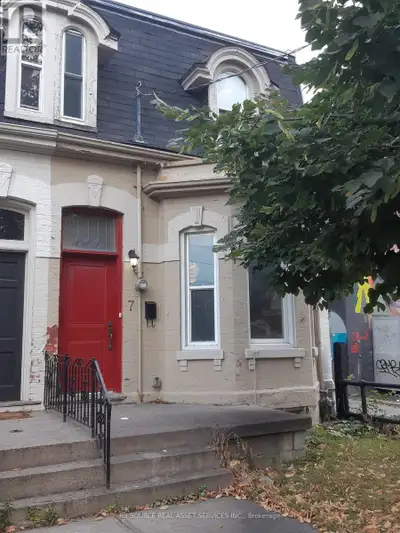7 BROOKFIELD STREET Toronto (Trinity-Bellwoods), Ontario