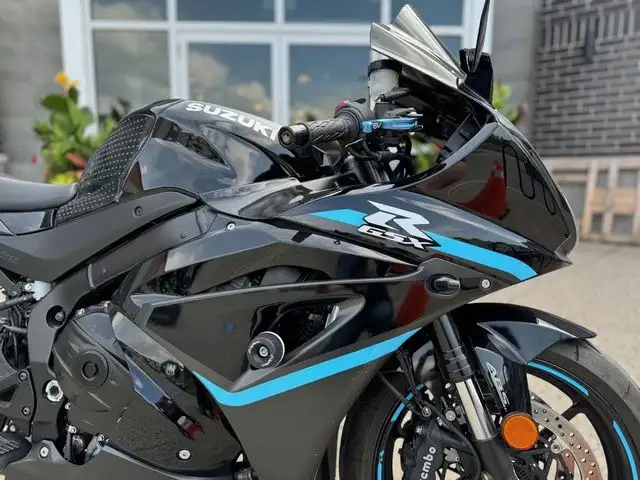 2024 Suzuki GSX-R1000A in Street, Cruisers & Choppers in London - Image 3