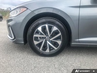 2025 Volkswagen Jetta La Volkswagen Jetta Trendline 2025 se présente comme une berline compacte fiab... (image 8)