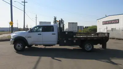 2015 Ram 5500 SLT 4x4 Crew Cab Flatbed Truck - 6 Cylinder 6.7 L Diesel Engine - Automatic Transmissi...