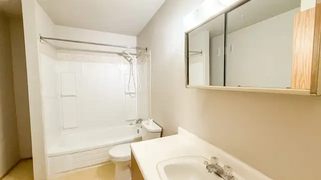 West Austin  Apartment For Rent | Mainstreet Hart Apartments in Long Term Rentals in Prince George - Image 9