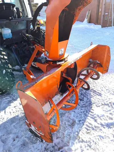 Souffleuse à neige Kubota 74″ — attelage 3 points arrière (PTO), View more