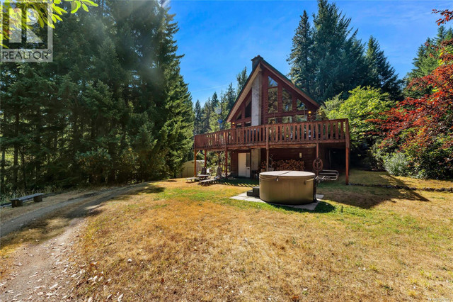3550 Lakeshaw Rd Cobble Hill, British Columbia in Houses for Sale in Cowichan Valley / Duncan - Image 2
