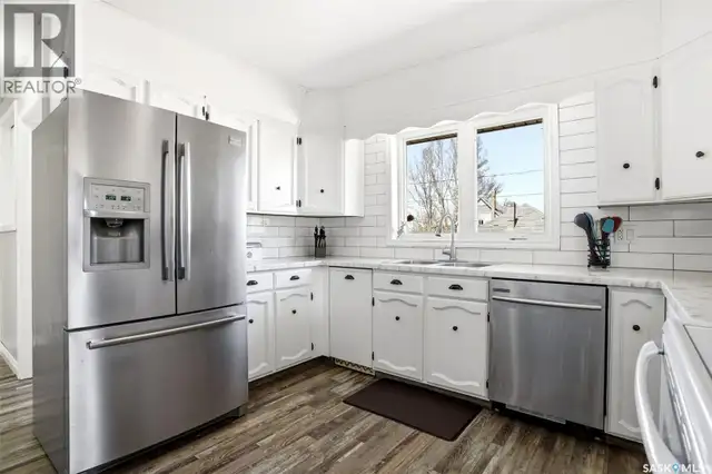 230 Prairie AVENUE Briercrest, Saskatchewan in Houses for Sale in Moose Jaw - Image 12