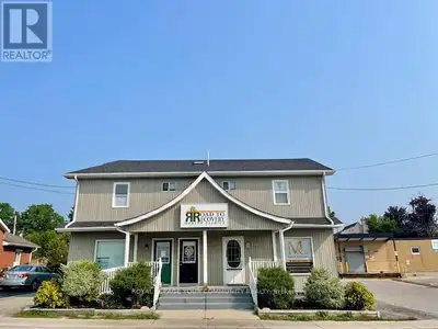 Prime *Retail/*Office/*Multi-Use Space in Bradford. *Ground Floor Unit. A Well Maintained property.I...