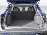 This Nissan Kicks has a strong Regular Unleaded I-4 2.0 L/122 engine powering this Variable transmis... (image 6)