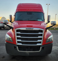 Ryder Stock ID: 282995 Transmission Type/Speed: AUTO 12 Engine: DIESEL DD15 GHG'17 505/1625 Horse Po... (image 1)