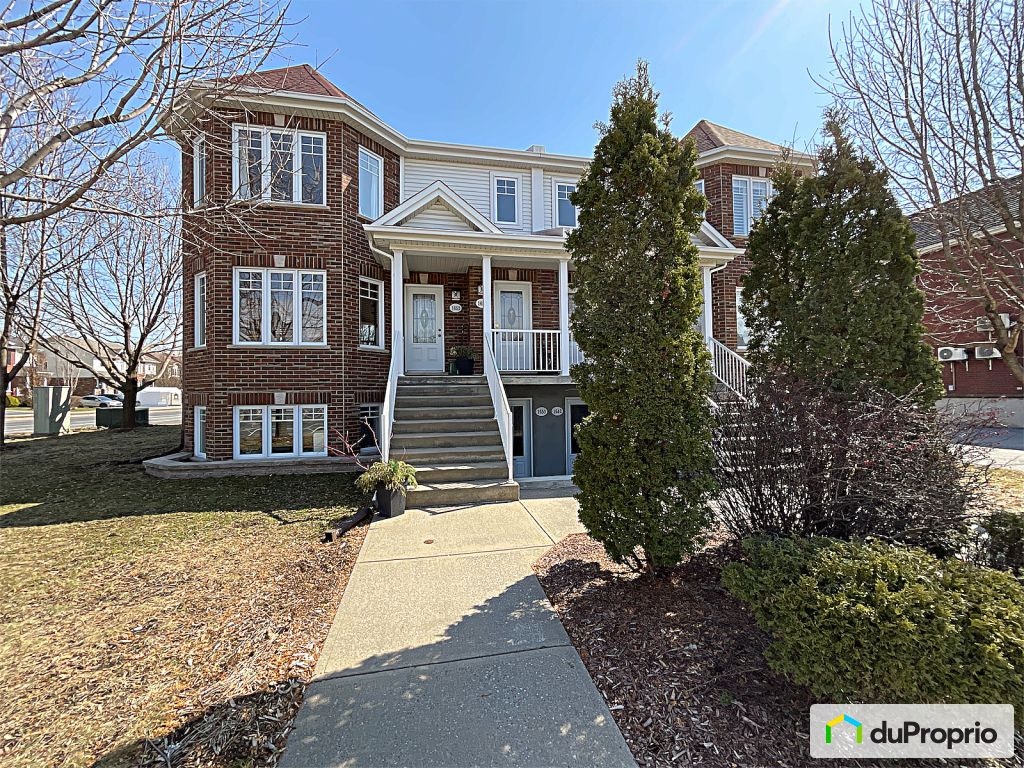$379,500 - Condominium for sale in Longueuil (Vieux-Longueuil) — photo 1