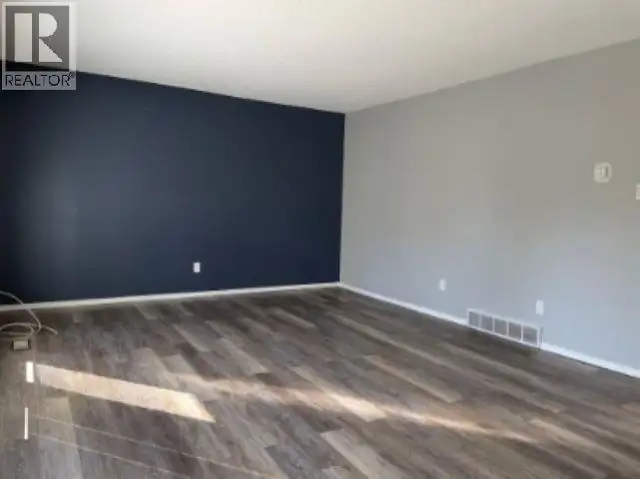 33 5320 MOUNTAINVIEW DRIVE Fort Nelson, British Columbia in Condos for Sale in Fort St. John - Image 11