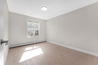 Renovated Akelius one bedroom apartment for rent. Located near York St in the ByWard Market neighbor... (image 7)